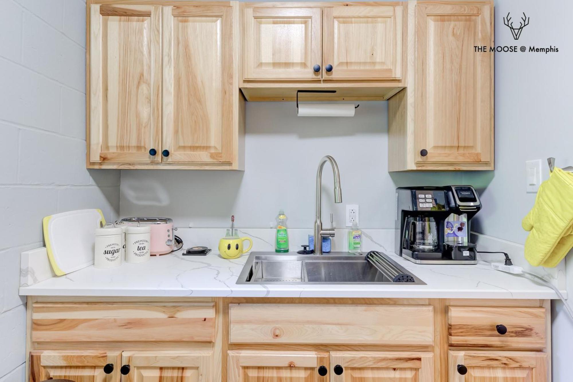 The Moose #10 - Stylish Loft With King Bed, Free Parking & Wi-Fi Apartment Memphis Bagian luar foto
